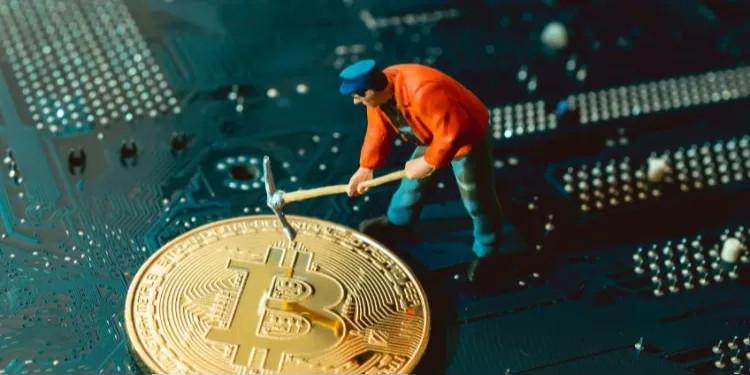 Quando é que a Bitcoin começou? Descubra o ano de criação e as origens foto